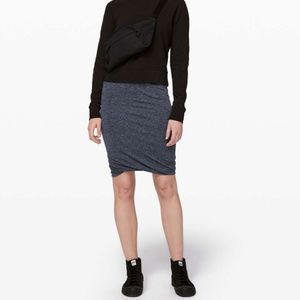 Lululemon Boulevard Bliss Skirt Size 8 True Navy